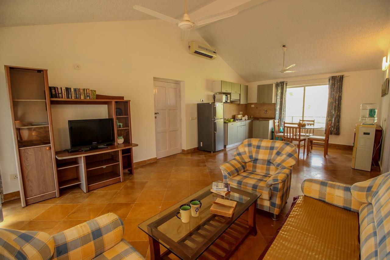 Oyo 9877 Elegant 2bhk Fatrade Apartment